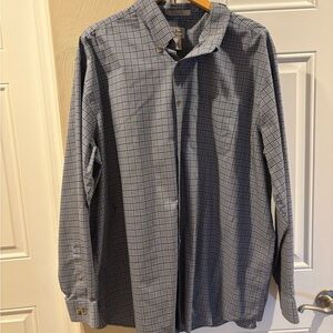 L.L. Bean Men's Blue and White Checkered Shirt Wrinkle-free fabric